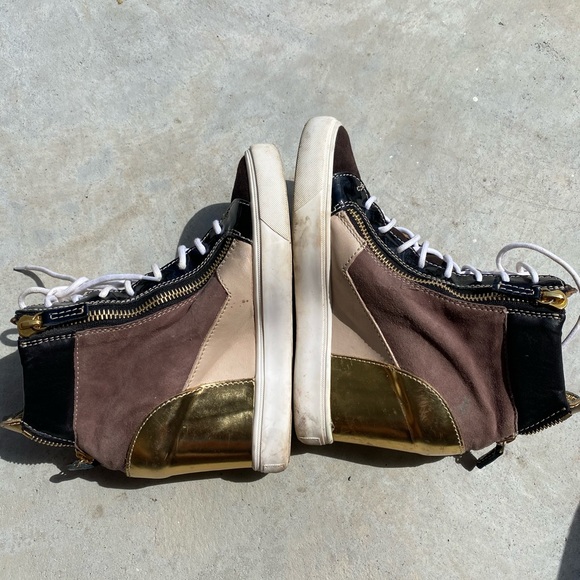 Giuseppe - Picture 5 of 6